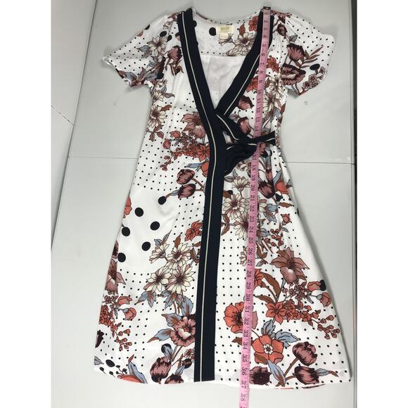 Anthropologie Maeve Aubrey White Black Pink Floral Wrap Short Dress 2 Vacation - Picture 9 of 10